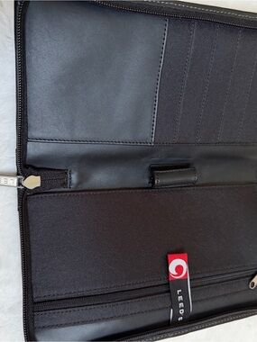 Leeds Black Travel Wallet Organizer NIB